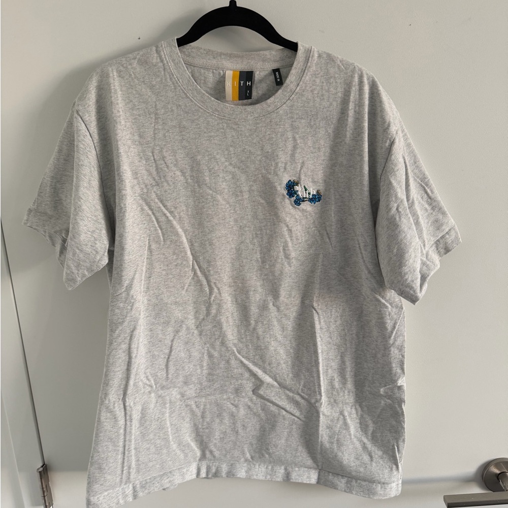 Kith Light Gray Tee with Floral Graphic